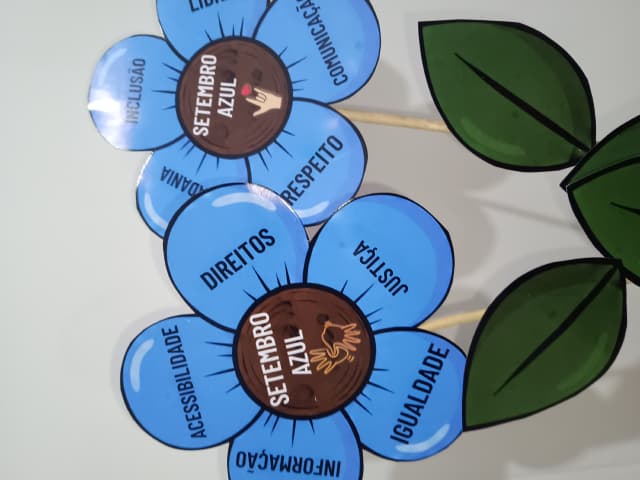 img_20250913_212230393_burst001_comp