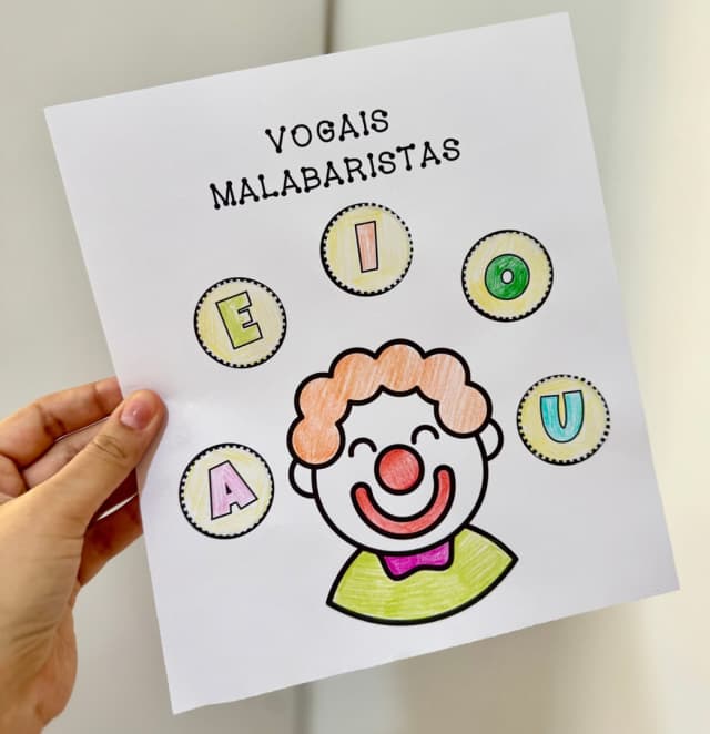 cropped-vogais-malabaristas1-scaled-1-jpg