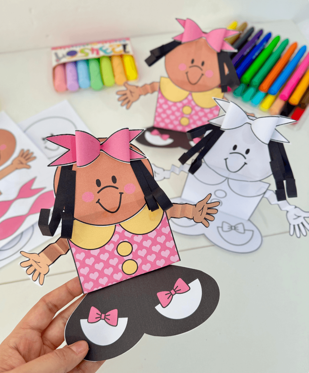 Atividade Interativa Menina Bonita do Laço de Fita 3D.png