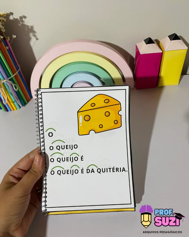 FOTOS CADERNO DE LEITURA 1.png