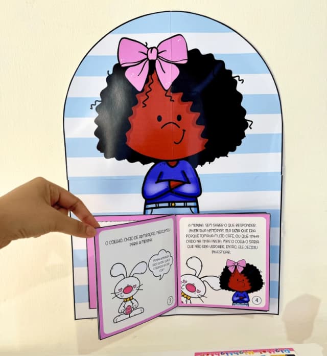 menina-bonita-do-laco-de-fita