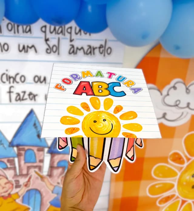capelo para formatura pré escola.webp