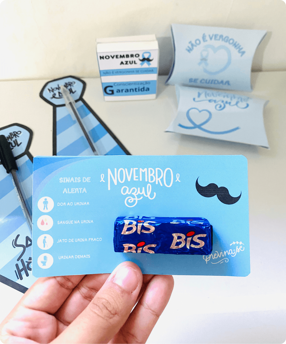 lembrancinha novembro azul educação infantil.png