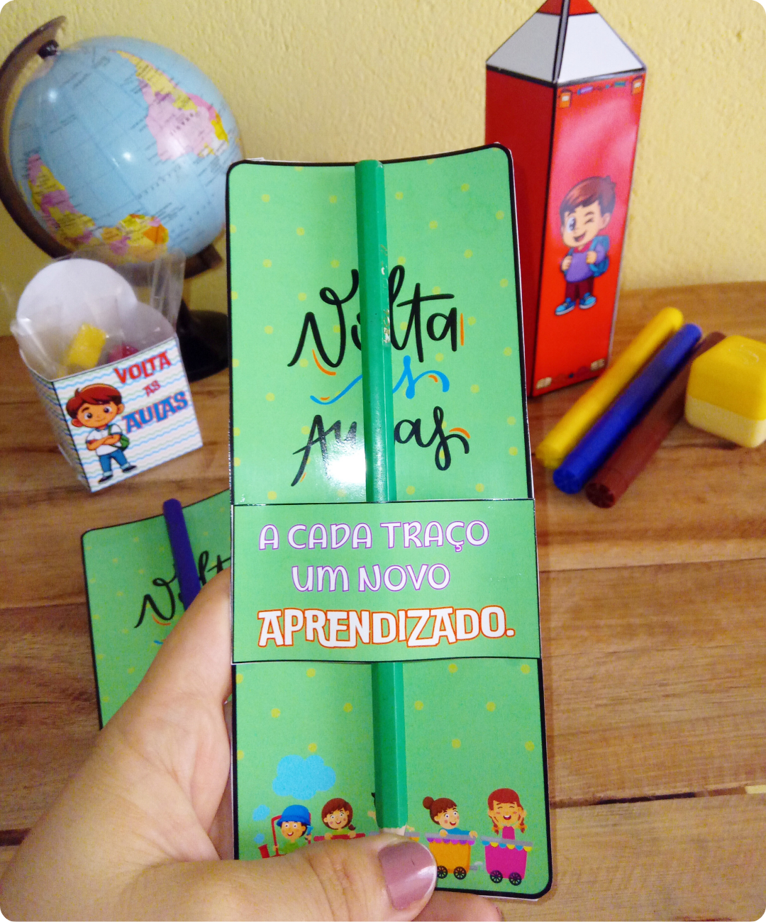 lembrancinha volta às aulas educação infantil.png