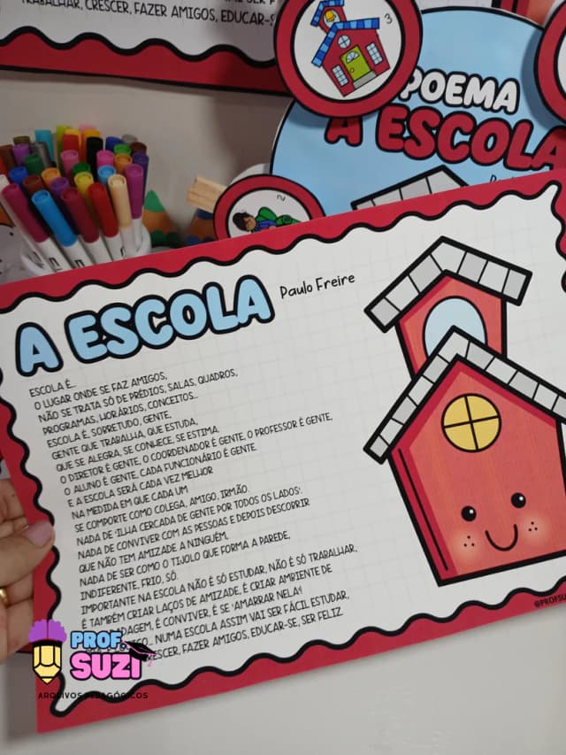 Fotos painel e luva poema a escola_20260309_210738_0005.png
