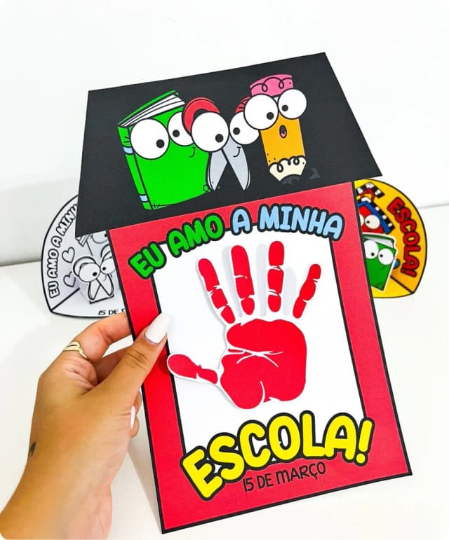 atividade lúdica dia da escola educação infantil.jpg