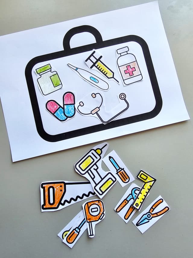 144.1) Foto Maleta das profissões (2).jpg