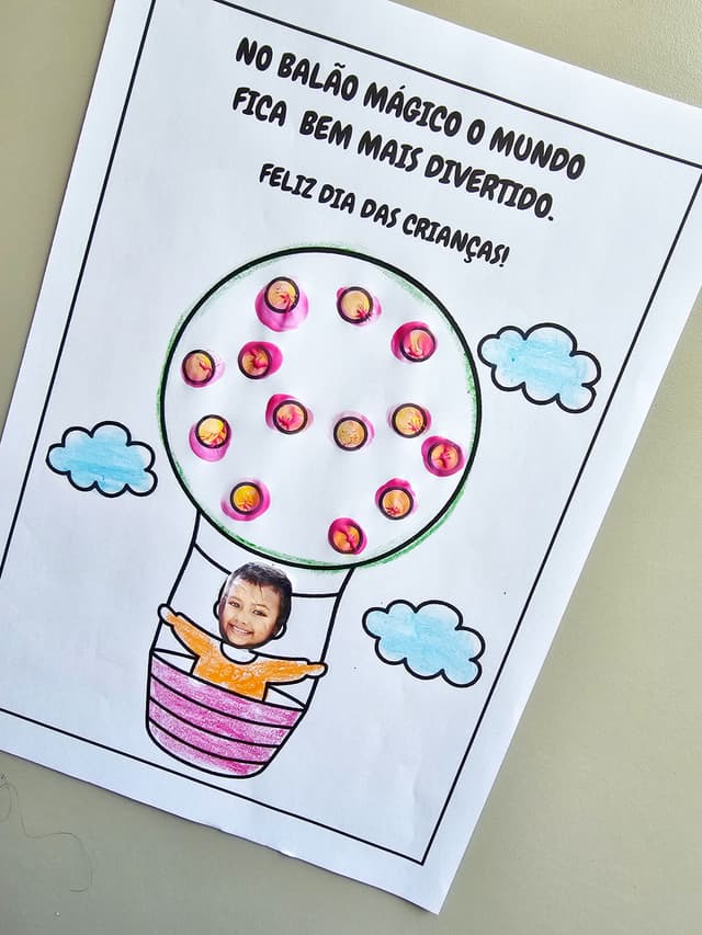 219.1) Foto Criança no balão (1).jpg