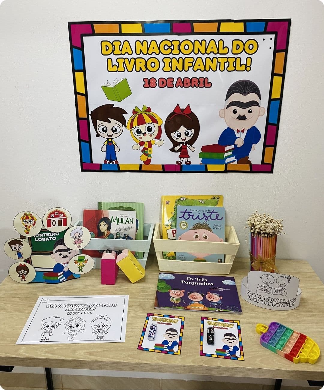 Painel Dia do Livro Infantil.jpeg
