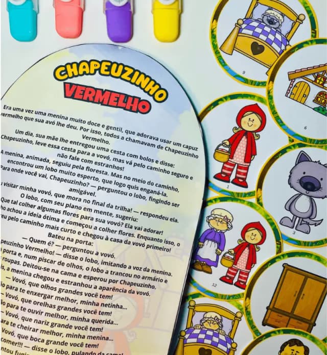 luva de história chapeuzinho vermelho.webp