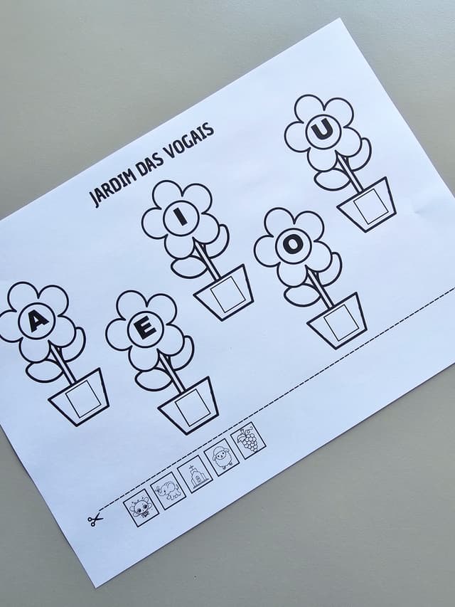 199.1) Foto Jardim das vogais (2).jpg