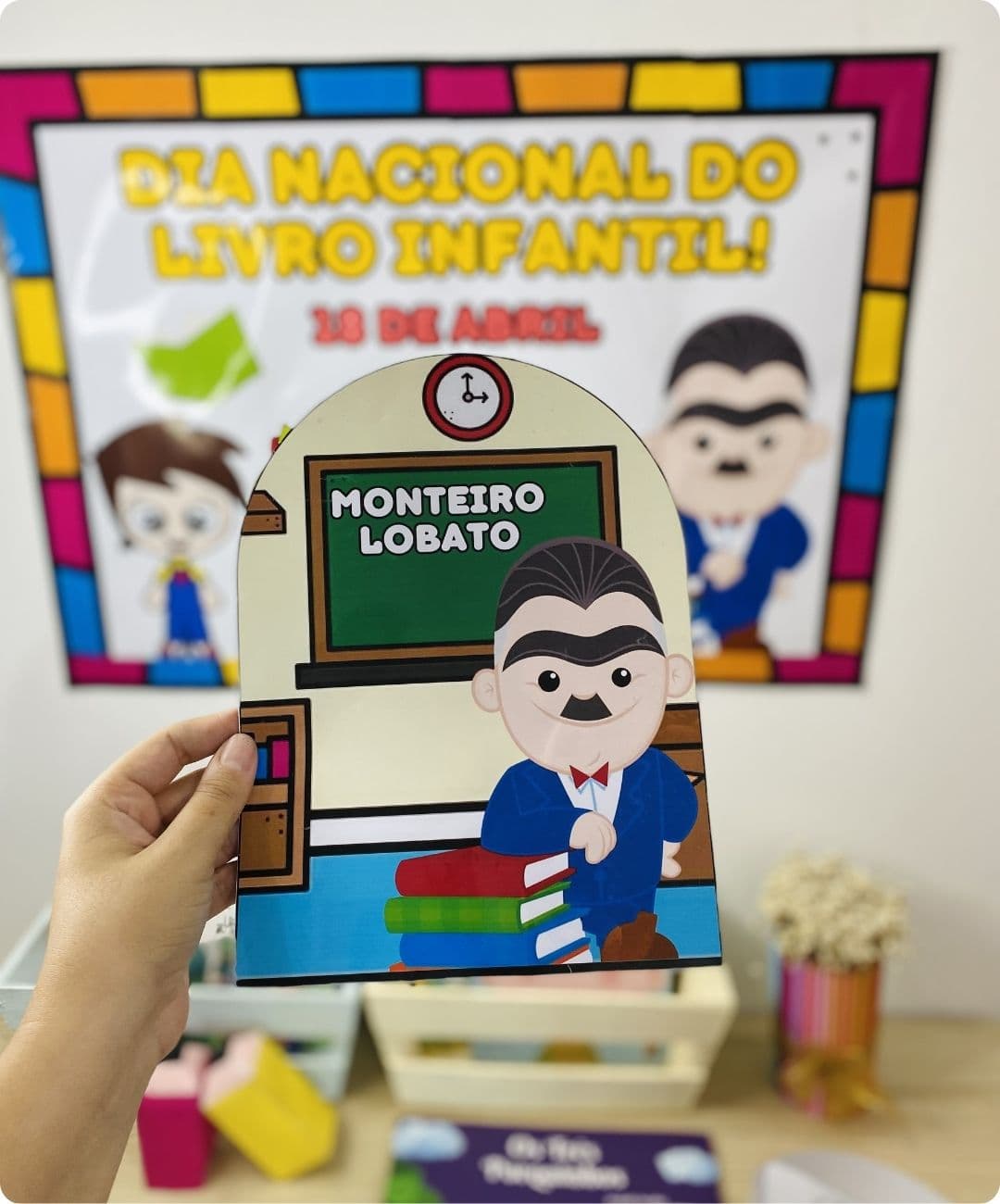 recurso pedagógico dia do livro infantil para imprimir.jpg