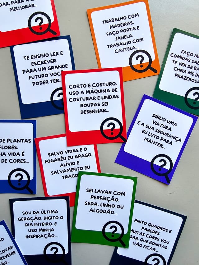 145.1) Foto Adivinha das profissoes (1).jpg