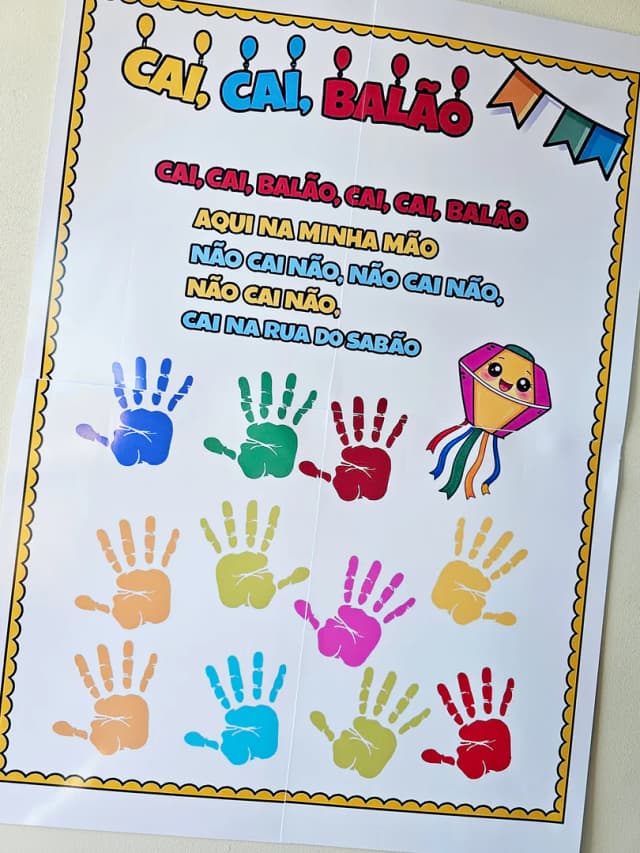 302.1) Foto Painel cai cai balão (3).jpg