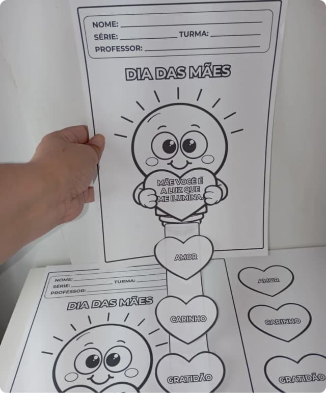 atividade interativa para o dia das mães preto e branco para colorir (2).jpg