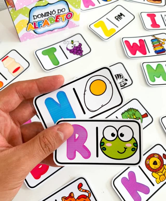 atividade pedagógica dominó do alfabeto educação infantil.webp