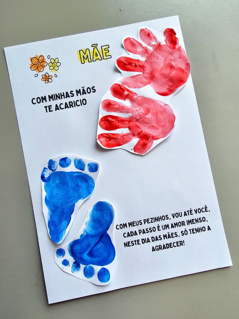 141-1-foto-folhinha-maos-e-pes-carimbo-mae-1-1