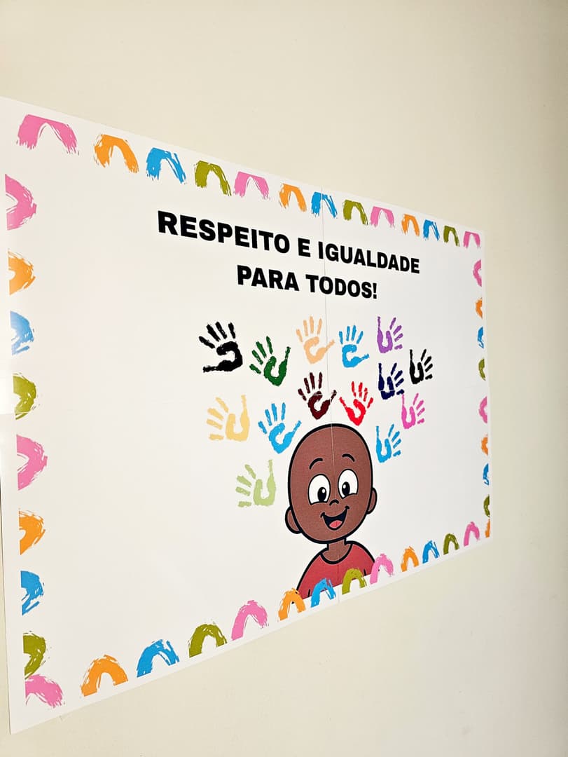 cropped-229-1-foto-cartaz-2x2-carimbo-de-mao-consciencia-negra-4-scaled-1-jpg