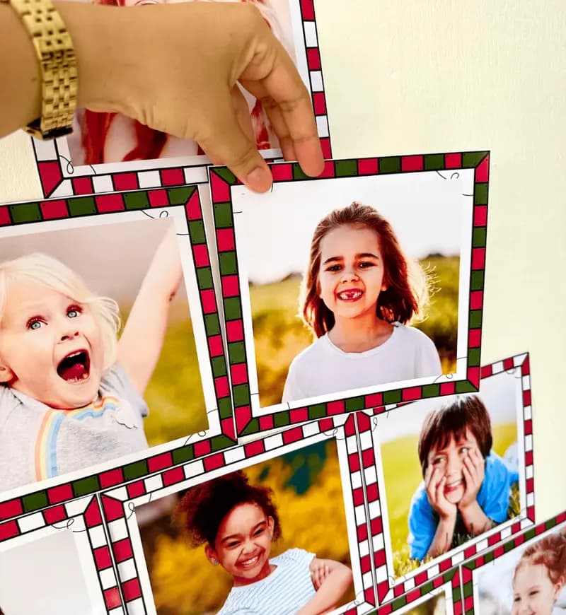 fotos na árvore de natal.webp