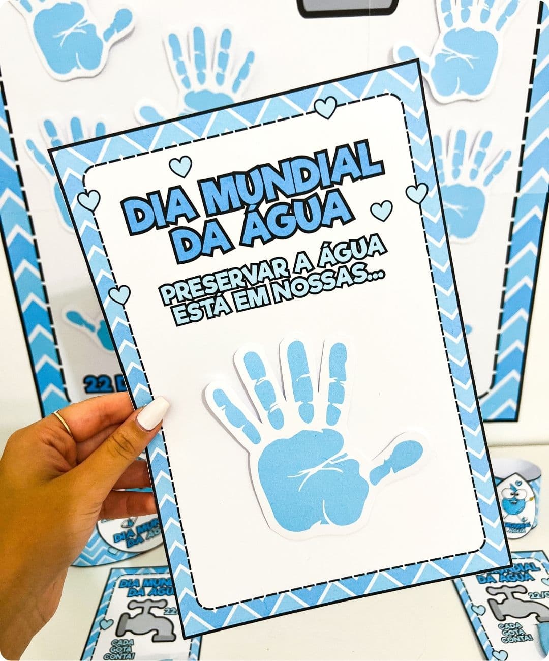 projeto coletivo meio ambiente escola, dinâmica de grupo dia da água, construção conjunta de painel escolar dia mundial da água, atividade lúdica interativa ciclo da água, como decorar mural de escola rápido dia mundial d (3).jpg
