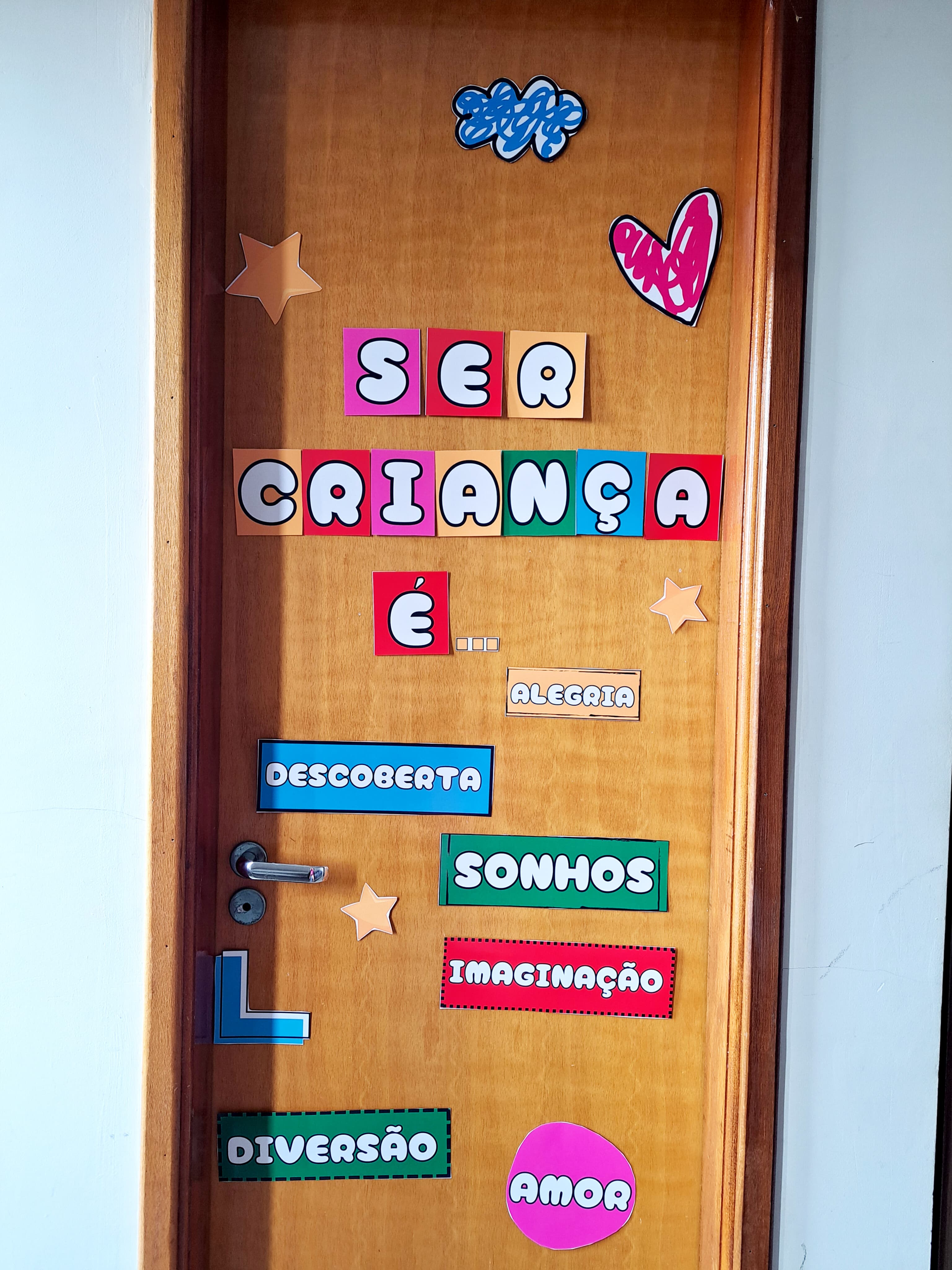 59.1) Foto Painel Porta Dia das Crianças (1).jpg