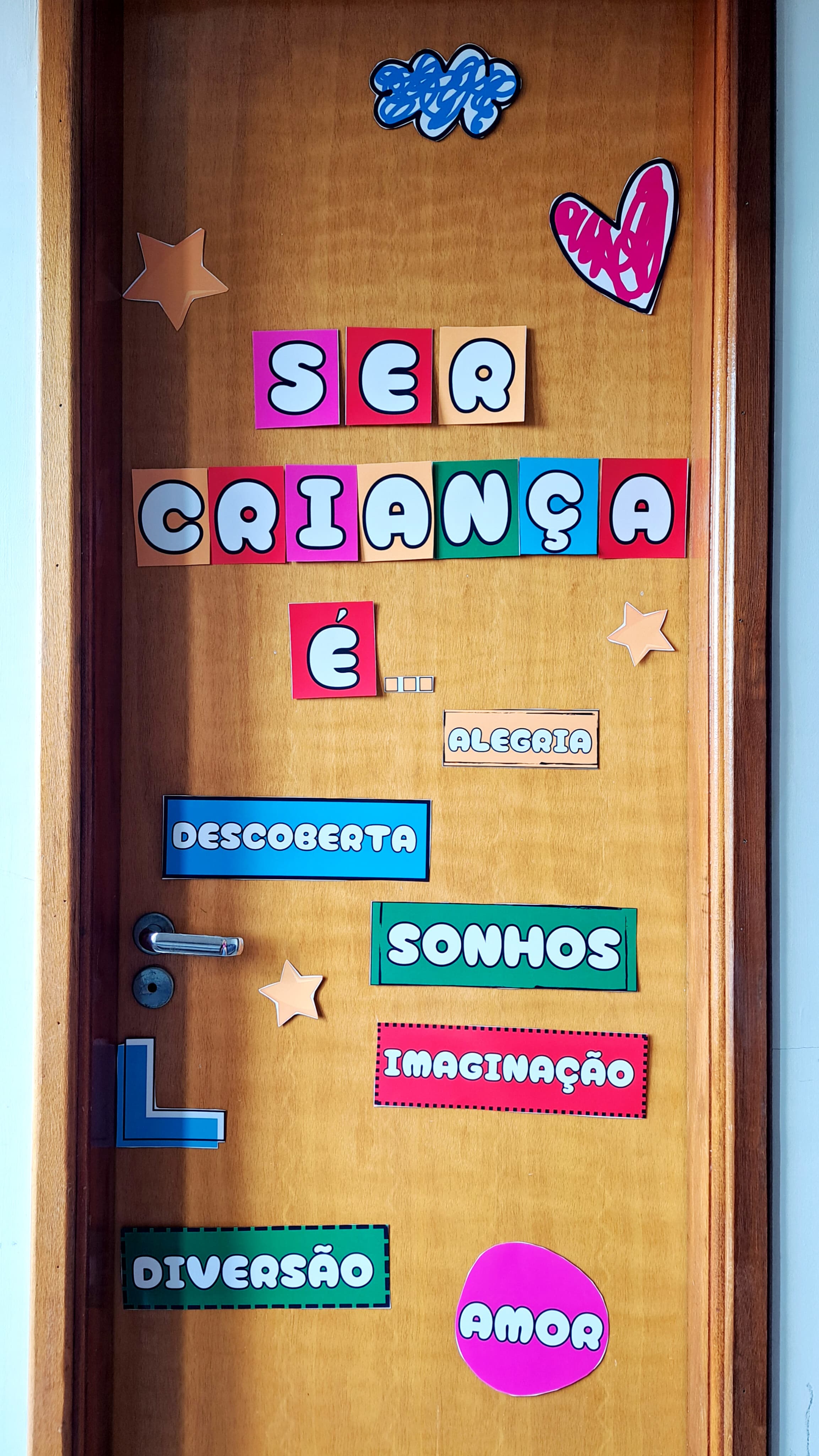 59.1) Foto Painel Porta Dia das Crianças (3).jpg