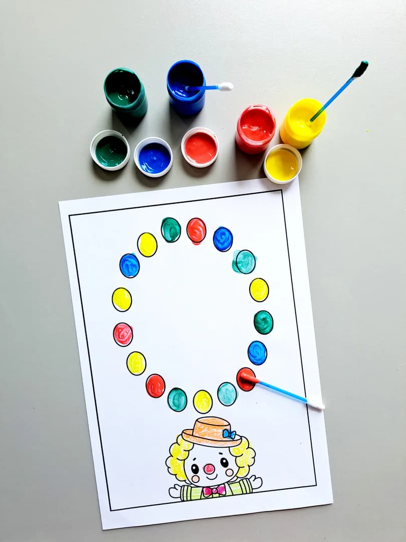 109.1) Foto Palhaço malabarista folhinha (4).jpg