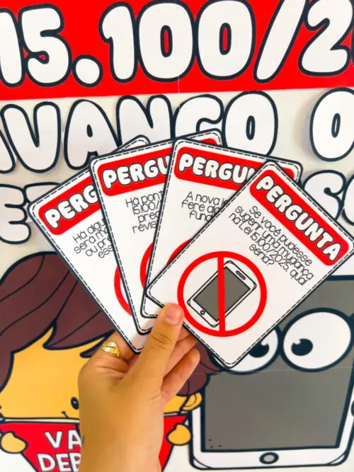 "Lei de Restrição ao Celular nas Escolas" "Proibição de Celulares em Sala de Aula" "Impactos do Uso de Celulares na Educação" "Debate sobre Celulares nas Escolas" "Material Pedagógico sobre Uso de Celulares" "Educação e Tecnologia" "Saúde Mental e Uso de Celulares" "Regulamentação do Uso de Celulares nas Escolas" "Lei 15.100/2025"