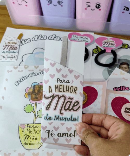 "Cartões para Colorir Dia das Mães" "Cartões flor para Colorir Dia das Mães" "Cartão Dia das Mães" "Cartão flor Dia das Mães" "Cartões Dia das Mães" "Cartão para o Dia das Mães" "Cartões para o Dia das Mães" "Modelo de cartão Dia das Mães" "Ideias de cartão Dia das Mães" "Cartão Dia das Mães para imprimir" "Cartão Dia das Mães feito à mão" "Cartão Dia das Mães personalizado" "Lembrancinhas Dia das Mães escola" "Lembrancinhas Dia das Mães educação infantil" "Lembrancinhas Dia das Mães fáceis de fazer" "Lembrancinhas Dia das Mães criativas" "Lembrancinhas Dia das Mães alunos" "Lembrancinhas Dia das Mães baratas" "Ideias lembrancinhas Dia das Mães escola" "Lembrancinhas Dia das Mães para imprimir" "Cartões Dia das Mães para imprimir" "Moldes lembrancinhas Dia das Mães para imprimir" "Tags Dia das Mães para imprimir" "Lembrancinhas Dia das Mães educação infantil para imprimir" "Lembrancinhas Dia das Mães fáceis para imprimir"