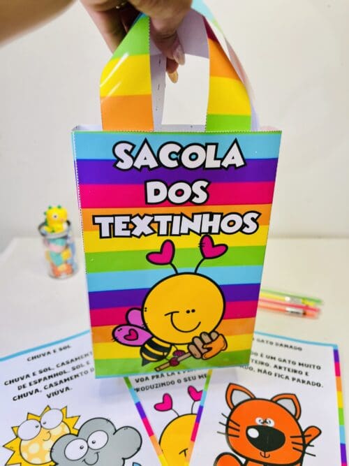 "Brincadeiras educativas" "Contação de histórias" "Jogos de palavras" "Recursos visuais" "Interação social Criatividade" "alfabetização" material lúdico para alfabetização" "recurso pedagógico para alfabetizar"