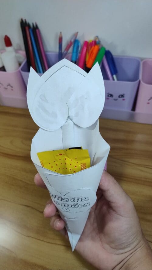"Cartões para Colorir Dia das Mães" "Cartões flor para Colorir Dia das Mães" "Cartão Dia das Mães" "Cartão flor Dia das Mães" "Cartões Dia das Mães" "Cartão para o Dia das Mães" "Cartões para o Dia das Mães" "Modelo de cartão Dia das Mães" "Ideias de cartão Dia das Mães" "Cartão Dia das Mães para imprimir" "Cartão Dia das Mães feito à mão" "Cartão Dia das Mães personalizado" "Lembrancinhas Dia das Mães escola" "Lembrancinhas Dia das Mães educação infantil" "Lembrancinhas Dia das Mães fáceis de fazer" "Lembrancinhas Dia das Mães criativas" "Lembrancinhas Dia das Mães alunos" "Ideias lembrancinhas Dia das Mães escola" "Lembrancinhas Dia das Mães para imprimir" "Cartões Dia das Mães para imprimir" "Moldes lembrancinhas Dia das Mães para imprimir" "Tags Dia das Mães para imprimir" "Lembrancinhas Dia das Mães educação infantil para imprimir" "Lembrancinhas Dia das Mães fáceis para imprimir" "dia de quem cuida de mim"