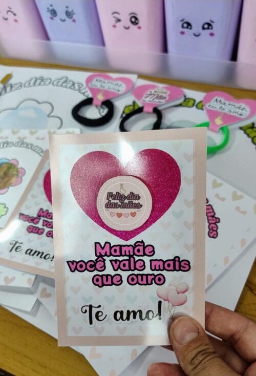 "Cartões para Colorir Dia das Mães" "Cartões flor para Colorir Dia das Mães" "Cartão Dia das Mães" "Cartão flor Dia das Mães" "Cartões Dia das Mães" "Cartão para o Dia das Mães" "Cartões para o Dia das Mães" "Modelo de cartão Dia das Mães" "Ideias de cartão Dia das Mães" "Cartão Dia das Mães para imprimir" "Cartão Dia das Mães feito à mão" "Cartão Dia das Mães personalizado" "Lembrancinhas Dia das Mães escola" "Lembrancinhas Dia das Mães educação infantil" "Lembrancinhas Dia das Mães fáceis de fazere" "Lembrancinhas Dia das Mães criativas" "Lembrancinhas Dia das Mães alunos" "Lembrancinhas Dia das Mães baratas" "Lembrancinhas Dia das Mães com material reciclado" "Ideias lembrancinhas Dia das Mães escola" "Lembrancinhas Dia das Mães para imprimir" "Cartões Dia das Mães para imprimir" "Moldes lembrancinhas Dia das Mães para imprimir" "Tags Dia das Mães para imprimir" "Lembrancinhas Dia das Mães educação infantil para imprimir" "Lembrancinhas Dia das Mães fáceis para imprimir"