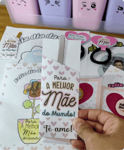 "Cartões para Colorir Dia das Mães" "Cartões flor para Colorir Dia das Mães" "Cartão Dia das Mães" "Cartão flor Dia das Mães" "Cartões Dia das Mães" "Cartão para o Dia das Mães" "Cartões para o Dia das Mães" "Modelo de cartão Dia das Mães" "Ideias de cartão Dia das Mães" "Cartão Dia das Mães para imprimir" "Cartão Dia das Mães feito à mão" "Cartão Dia das Mães personalizado" "Lembrancinhas Dia das Mães escola" "Lembrancinhas Dia das Mães educação infantil" "Lembrancinhas Dia das Mães fáceis de fazer" "Lembrancinhas Dia das Mães criativas" "Lembrancinhas Dia das Mães alunos" "Lembrancinhas Dia das Mães baratas" "Ideias lembrancinhas Dia das Mães escola" "Lembrancinhas Dia das Mães para imprimir" "Cartões Dia das Mães para imprimir" "Moldes lembrancinhas Dia das Mães para imprimir" "Tags Dia das Mães para imprimir" "Lembrancinhas Dia das Mães educação infantil para imprimir" "Lembrancinhas Dia das Mães fáceis para imprimir"
